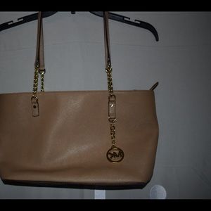 Michael Kors medium tote purse
